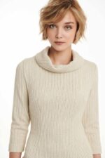 DRESS WITH OPEN COLLAR FISH BONE - Image 2