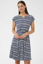 10508466-3 95% Viscose,5% Elastane fit2: Regular fit fit4: At knee length fit5: Short sleeve