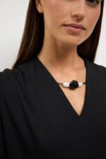 ΦΟΡΕΜΑ ΜΑΚΡΥ ΜΕ ΔΙΑΚΟΣΜΗΤΙΚΗ ΛΕΠΤΟΜΕΡΕΙΑ ΣΤΟ ΝΤΕΚΟΛΤΕ - Image 2