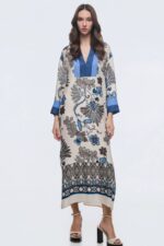 Φόρεμα καφτάνι εμπριμε με denim λεπτομέρειες+ Σύνθεση:100%VIS ΕΥΡΩΠΗΣ