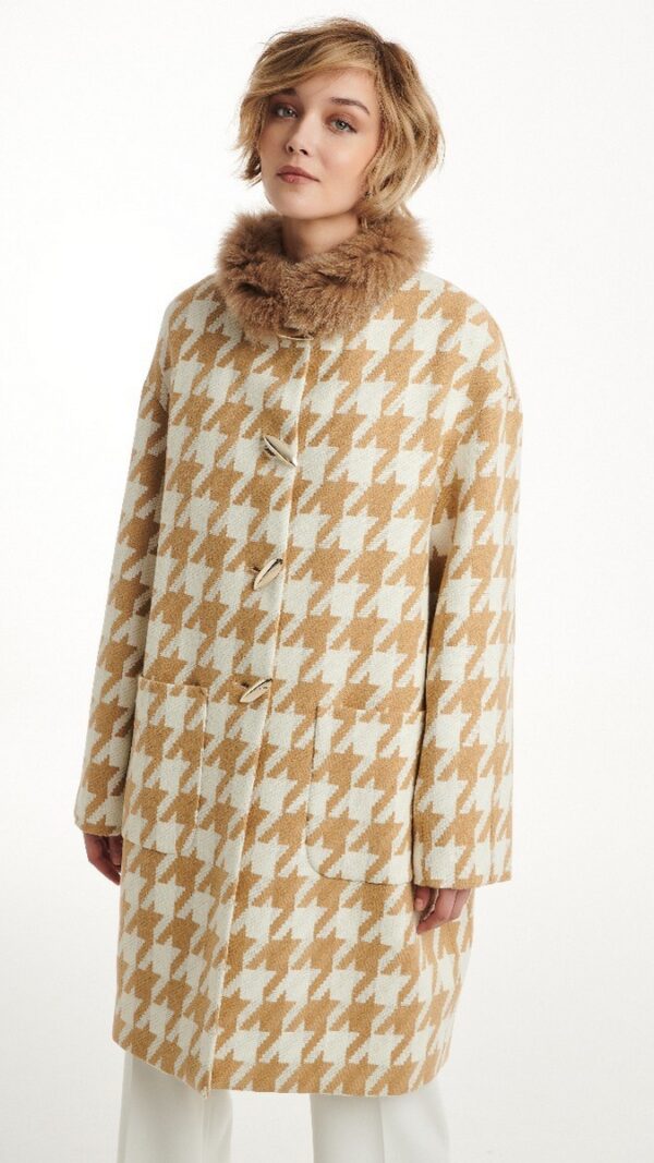 PIE-DE-POUL DESIGN COAT